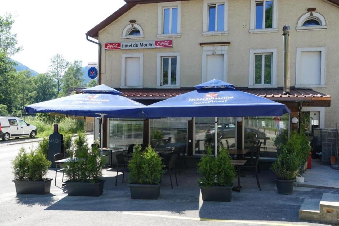 Hotel Restaurant Du Moulin Fleurier Exterior foto